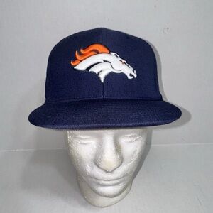 Reebok Denver Broncos Onfield Navy Size 7 Fitted Hat NFL Embroidered Logo Wool